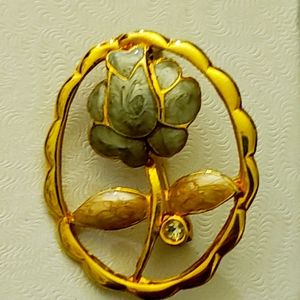 Vintage Rose Brooch, gold tone, enamel flower pin, oval, 1 inch